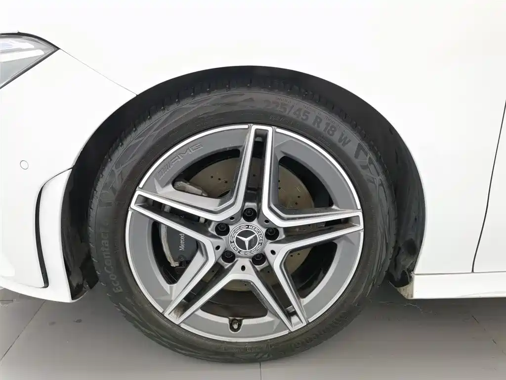Mercedes-Benz CLA (Import) 2020 CLA 200 фото 17