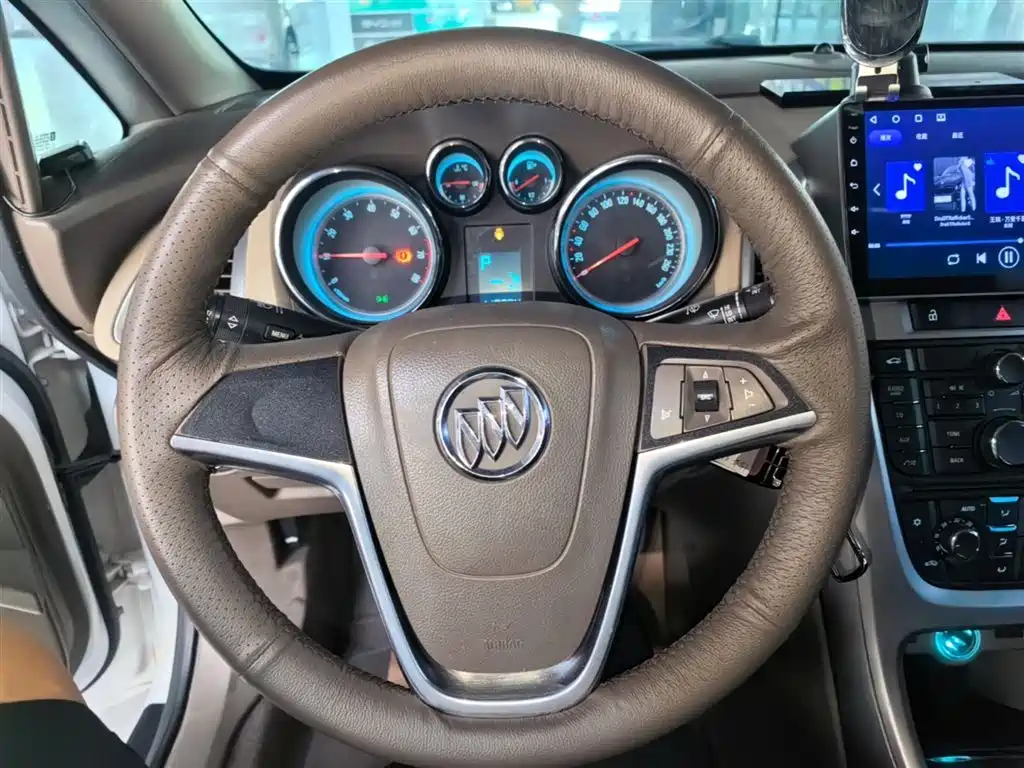 Buick Excelle 2013 GT 1.6L Automatic Fashion Edition фото 11