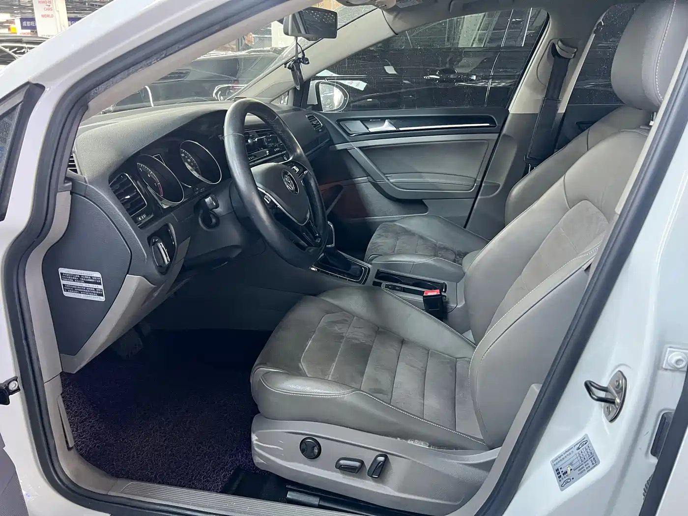 Volkswagen Golf 2015 1.4TSI Automatic Flagship фото 7
