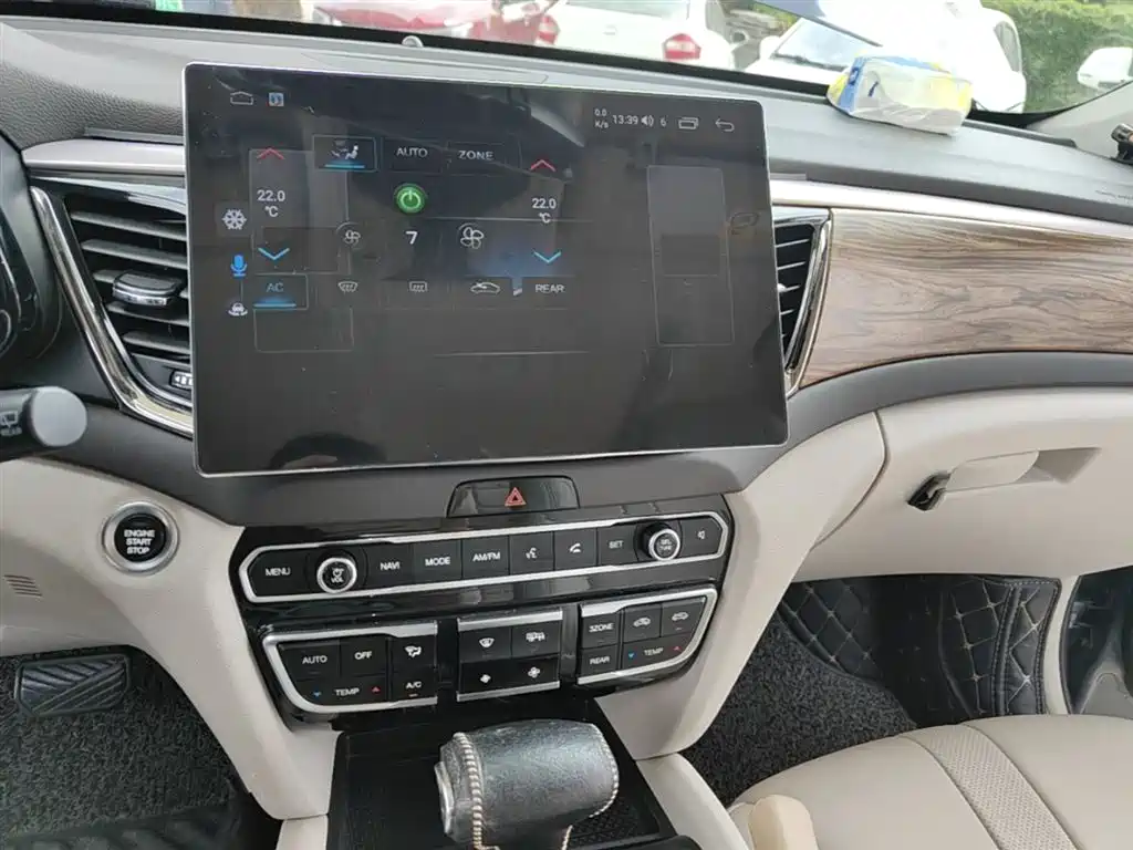 GAC Trumpchi Trumpchi GS8 2017 320T 2WD Luxury Smart Connect (7-seater) фото 10