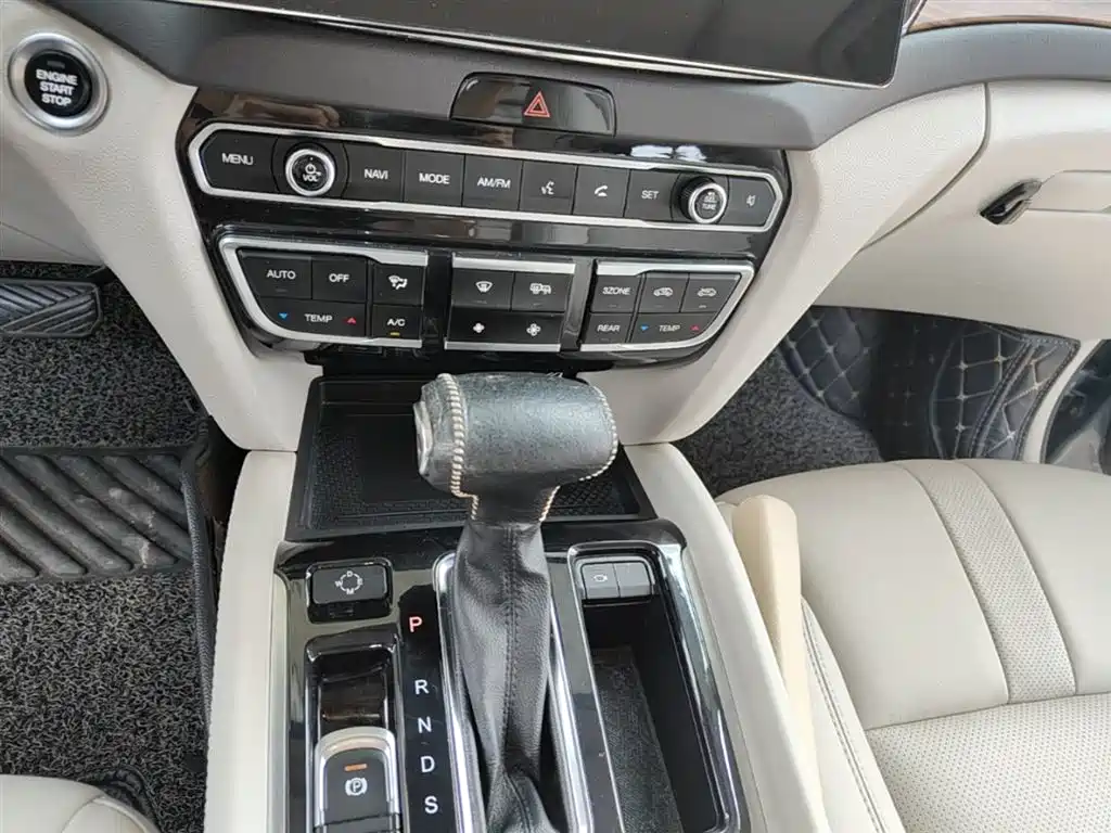 GAC Trumpchi Trumpchi GS8 2017 320T 2WD Luxury Smart Connect (7-seater) фото 13
