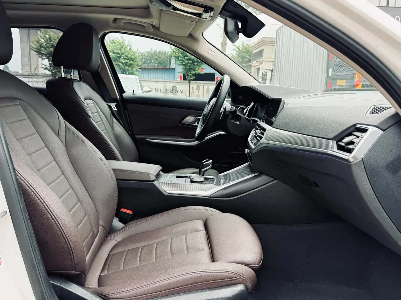 BMW 3 Series 2020 Facelift 325Li M Sport Night Edition фото 27