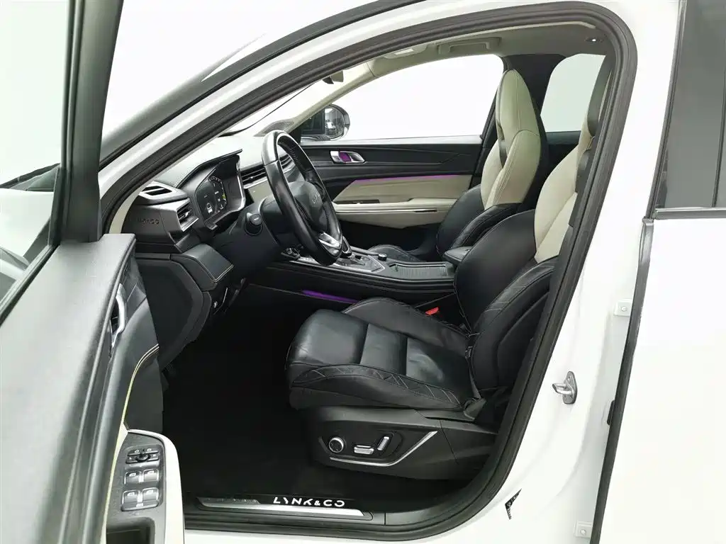 Lynk & Co 05 2020 2.0TD 2WD Shine Halo фото 10