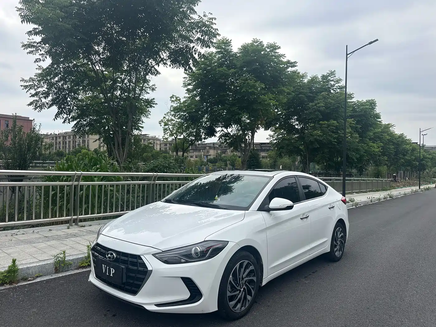 Hyundai Elantra 2020 1.5L CVT Smart Style·Elite фото 3