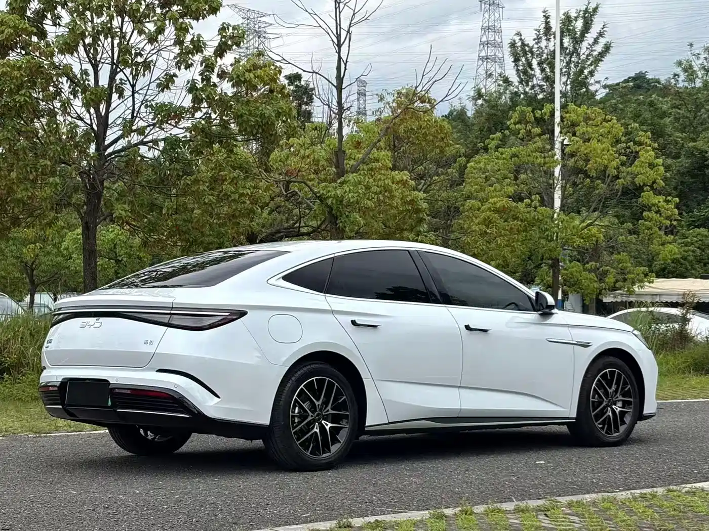 BYD Seal 2024 2023 DM-i 1.5T 121km Premium