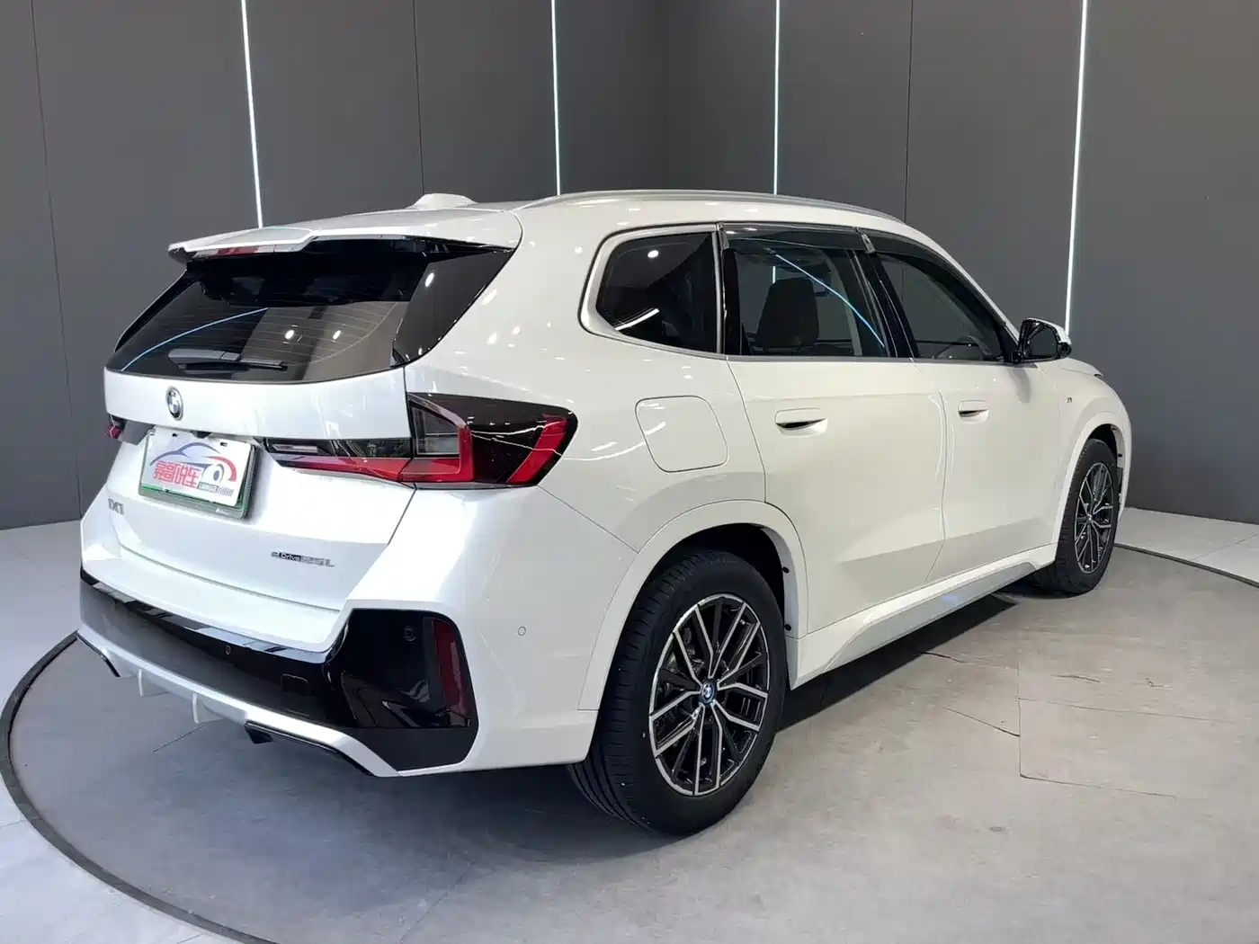 BMW iX1 2023 eDrive25L M Sport Package фото 6