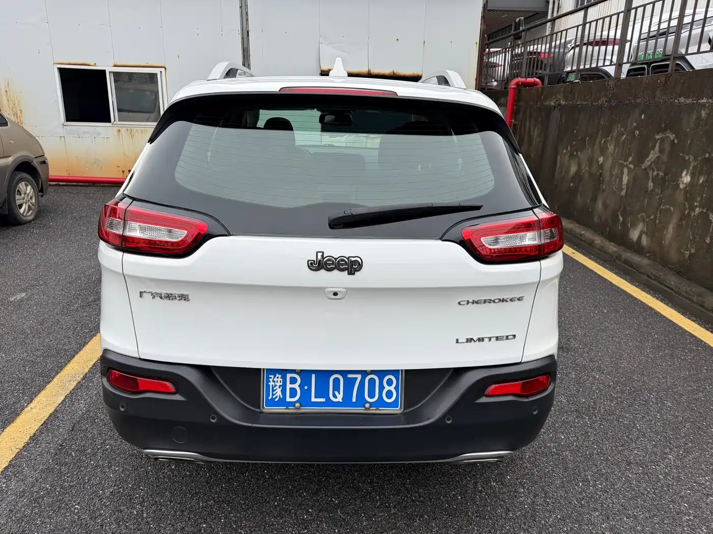 Jeep Cherokee 2018 2017 2.4L Leading Edition
