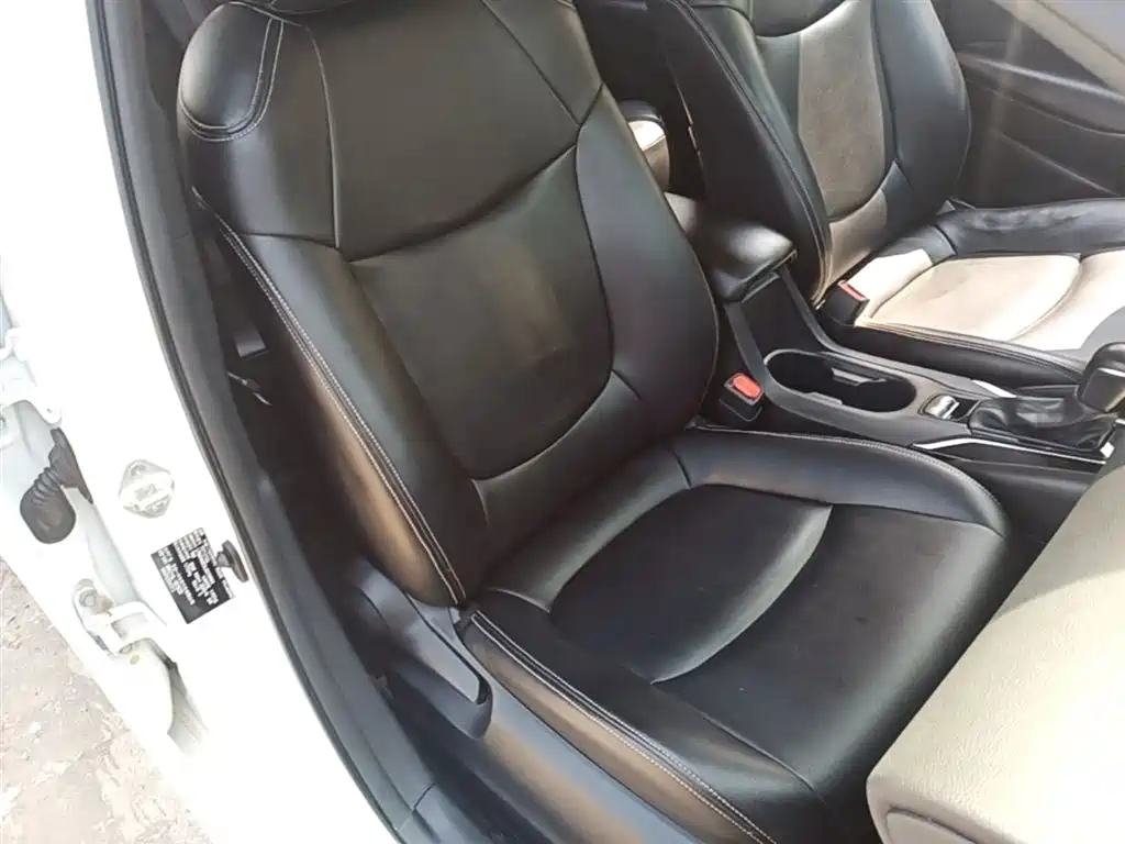 Toyota Corolla 2019 1.2T S-CVT Sport Edition фото 25