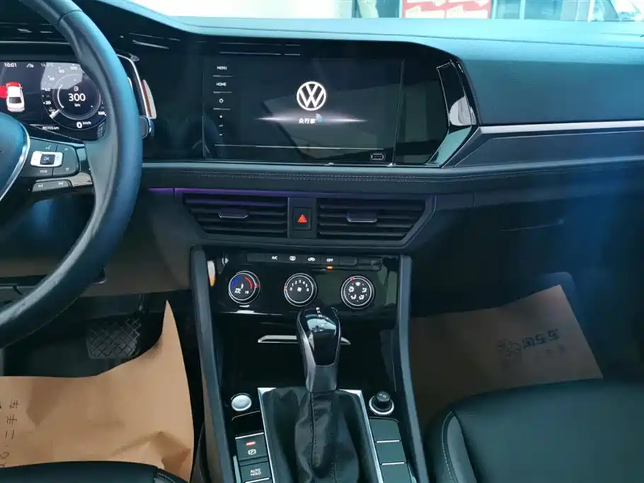 Volkswagen Sagitar 2022 280TSI DSG Surpassing Edition фото 13