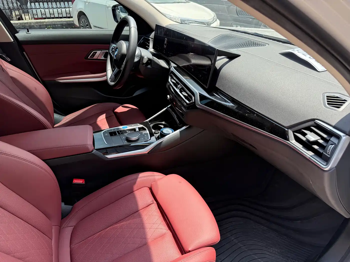 BMW i3 2022 eDrive 35 L фото 11