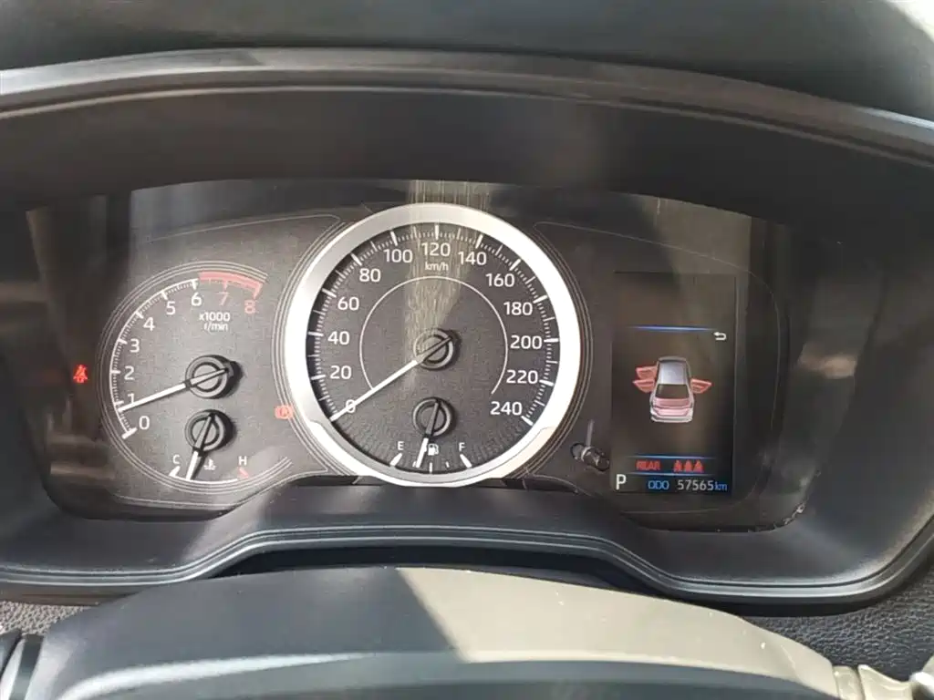 Toyota Corolla 2019 1.2T S-CVT Sport Edition фото 12