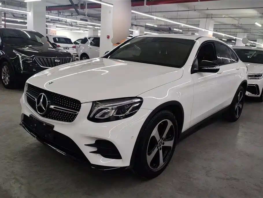 Mercedes-Benz GLC Coupe 2018 GLC 200 4MATIC Coupe SUV