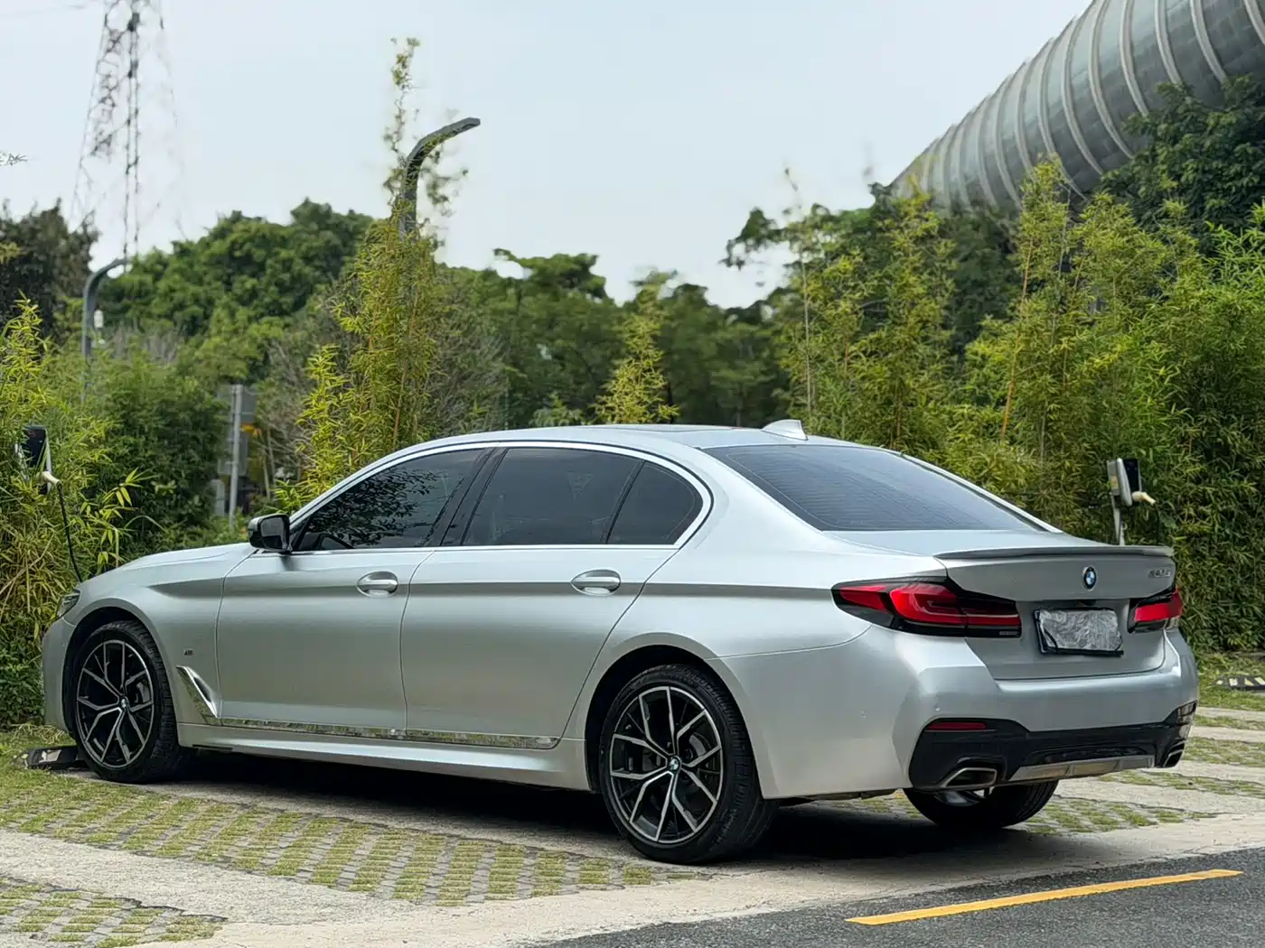 BMW 5 Series 2021 530Li Premium M Sport Package фото 13