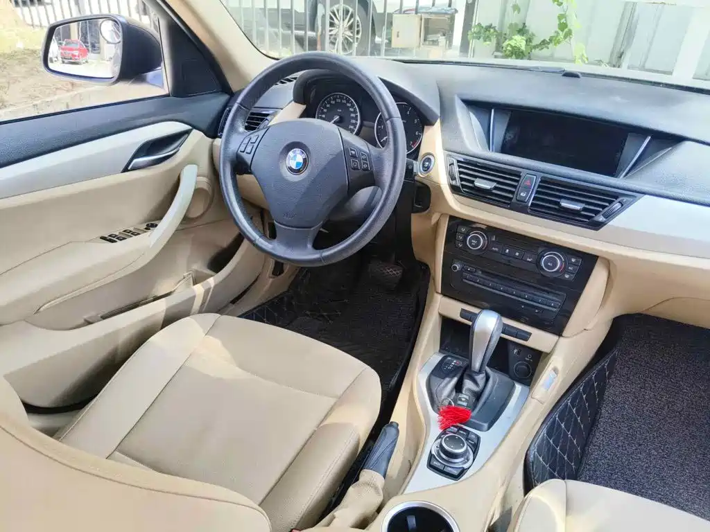 Photo 12 - BMW X1 (Import)