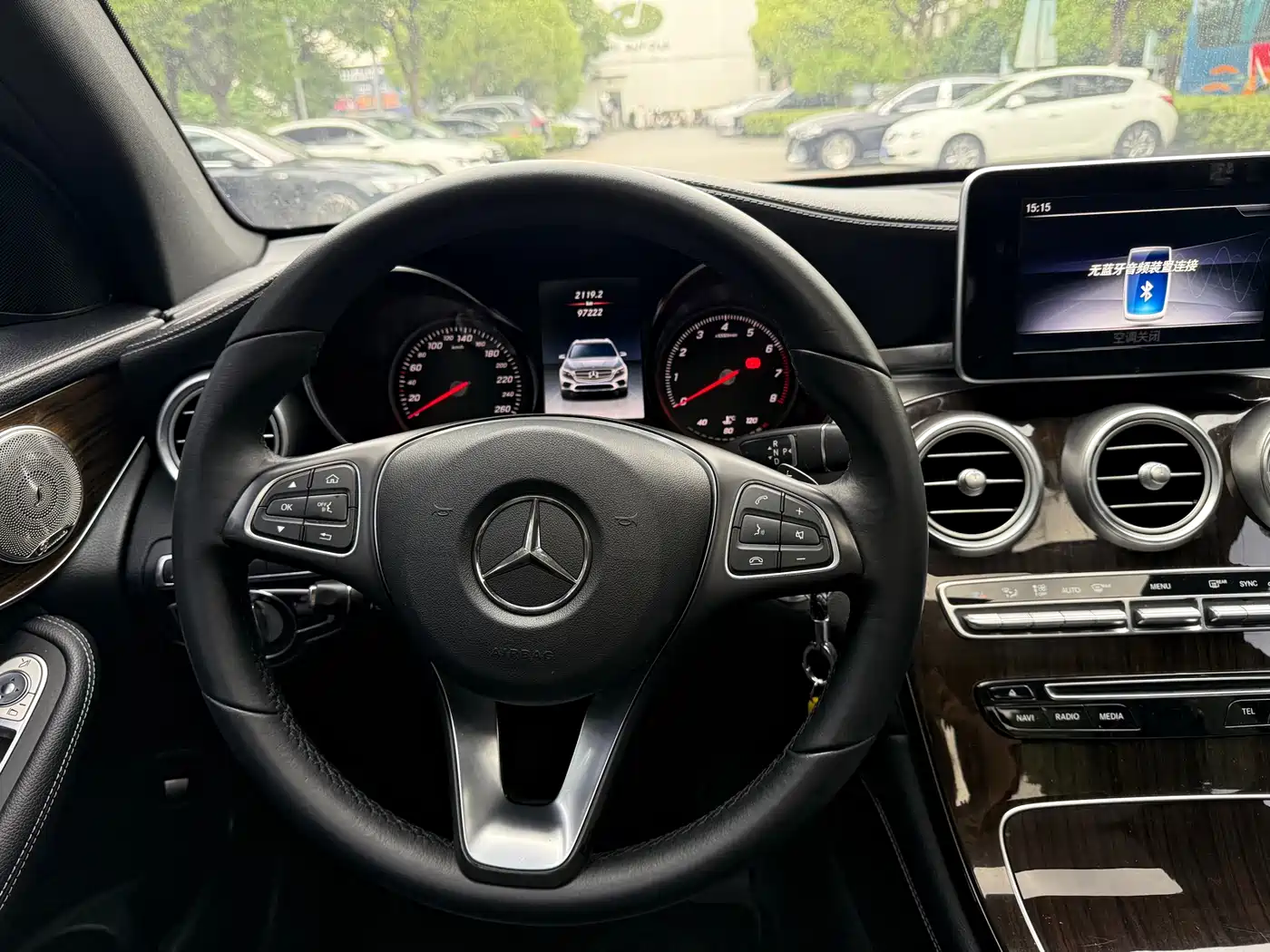Mercedes-Benz GLC 2018 GLC 260 4MATIC Luxury фото 13