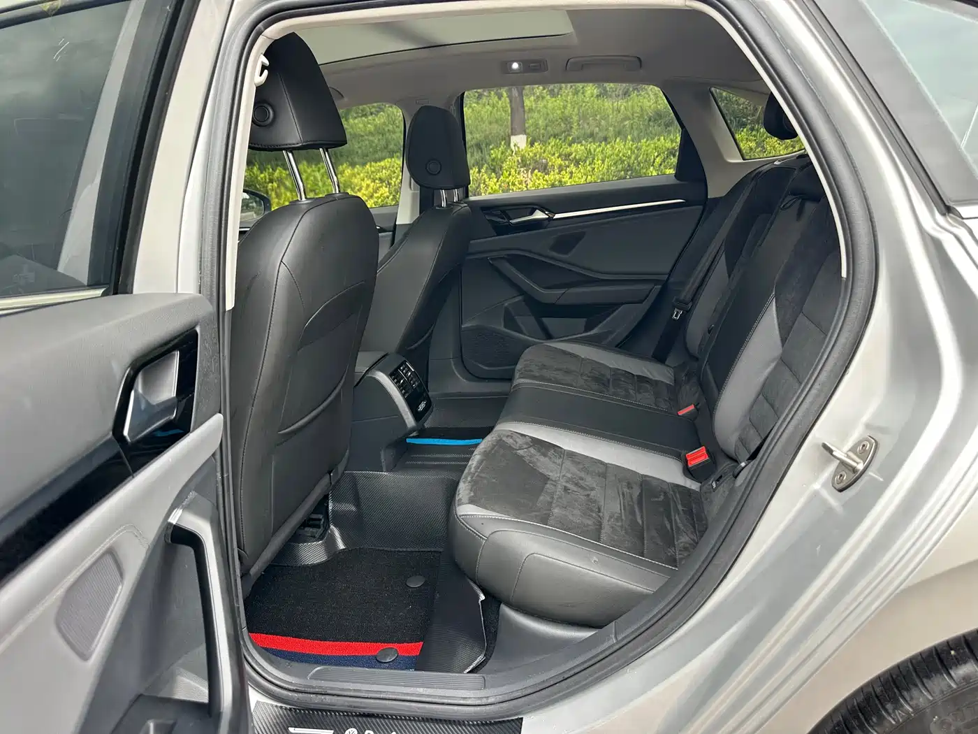 Volkswagen Sagitar 2021 280TSI DSG Luxury Smart Connect фото 11