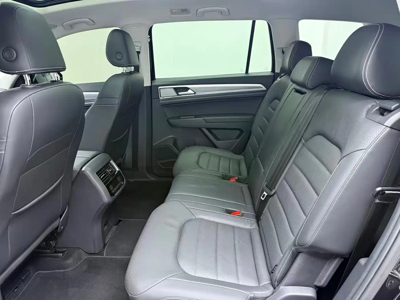 Volkswagen Teramont 2020 380TSI 4WD Luxury Edition China VI фото 8