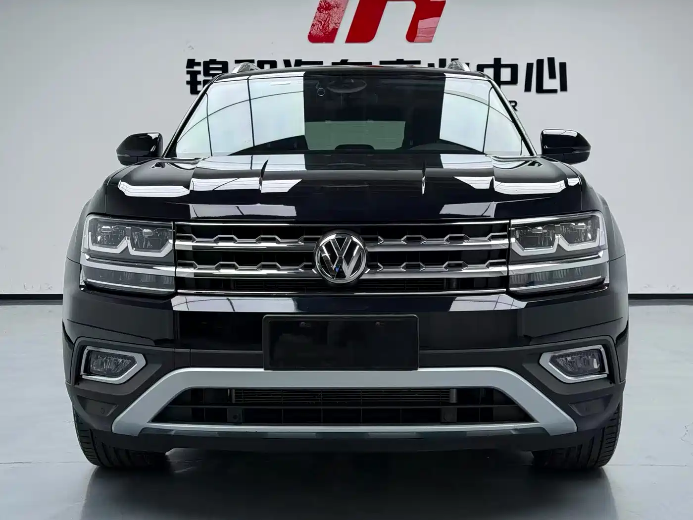 Volkswagen Teramont 2020 380TSI 4WD Luxury Edition China VI фото 3