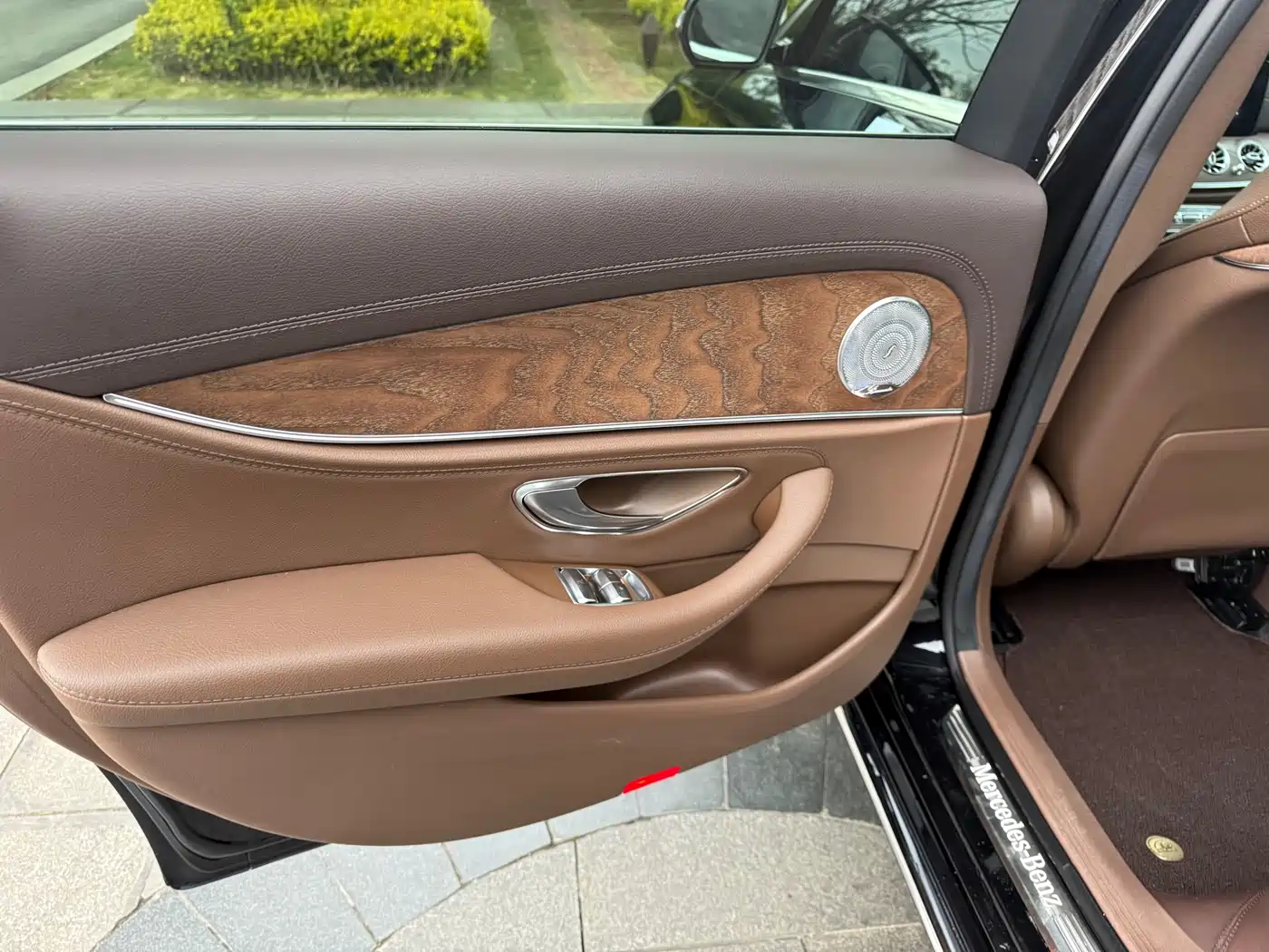 Mercedes-Benz E-Class 2023 E 300 L Fashion фото 31