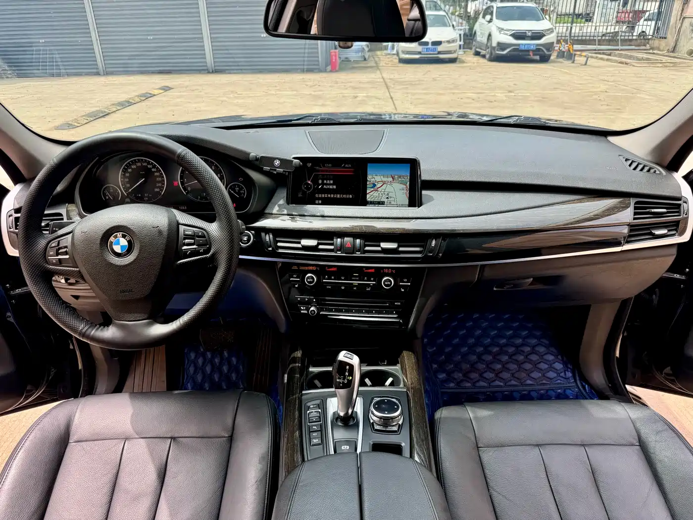 BMW X5 (Import) фото 8