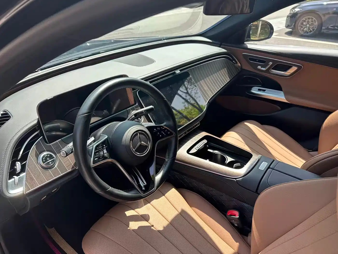Mercedes-Benz E-Class 2024 E 300 L Fashion фото 5