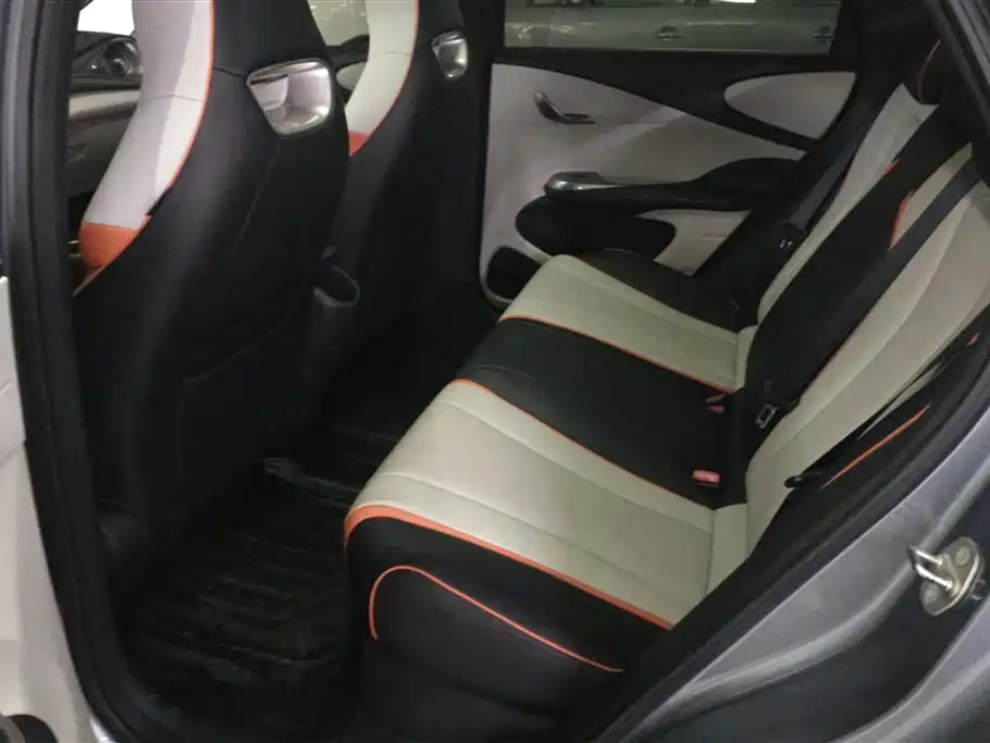 BYD Dolphin 2021 Model 405km Fashion Edition фото 11