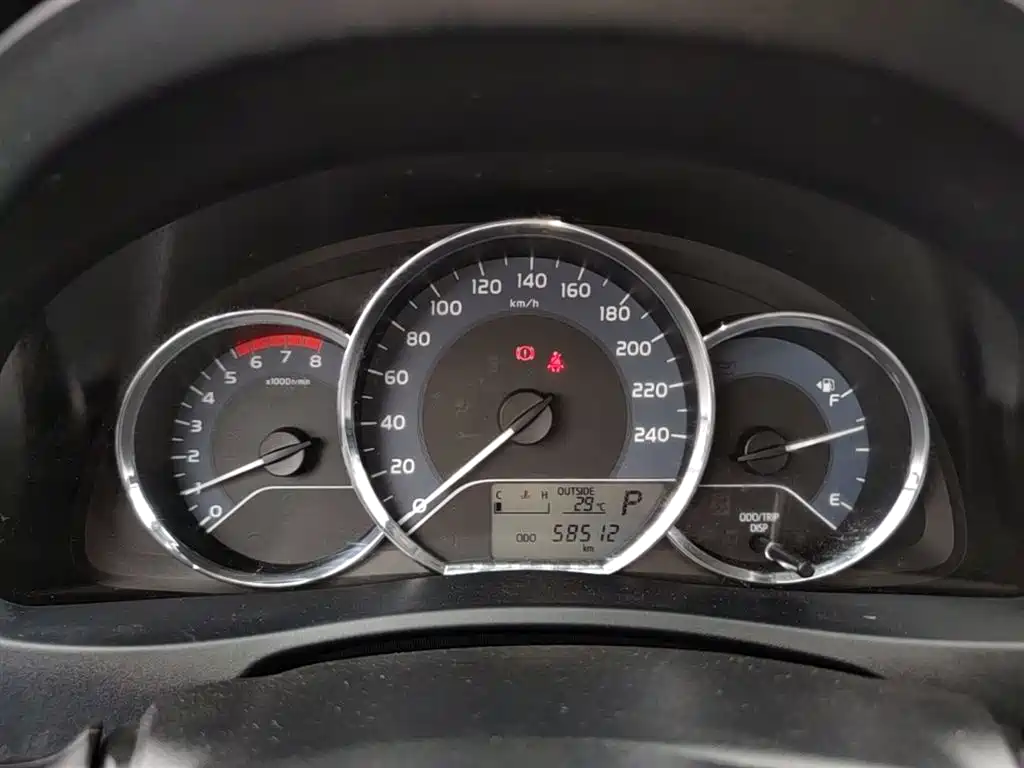 Toyota Levin 2017 Facelift 185T CVT Elite (China V) фото 12