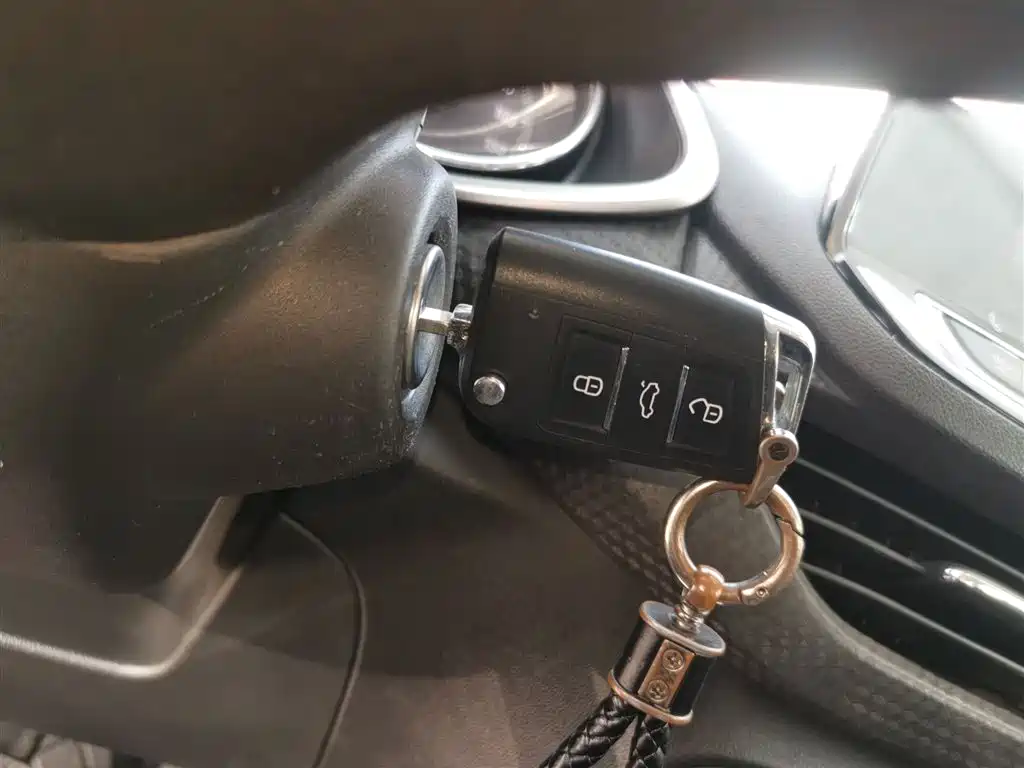 Chevrolet Cavalier 2020 325T Automatic Joy Edition фото 9