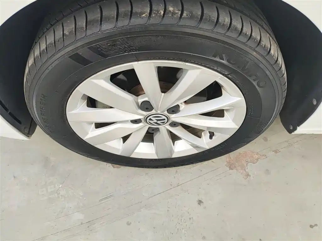 Volkswagen Bora 2020 1.5L Automatic Comfort фото 23