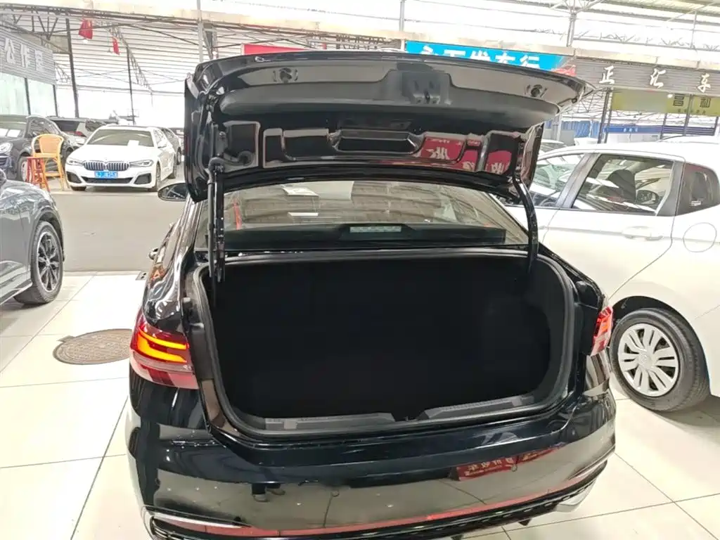 Volkswagen Lavida 2023 280TSI DSG Starlight Comfort Edition фото 19