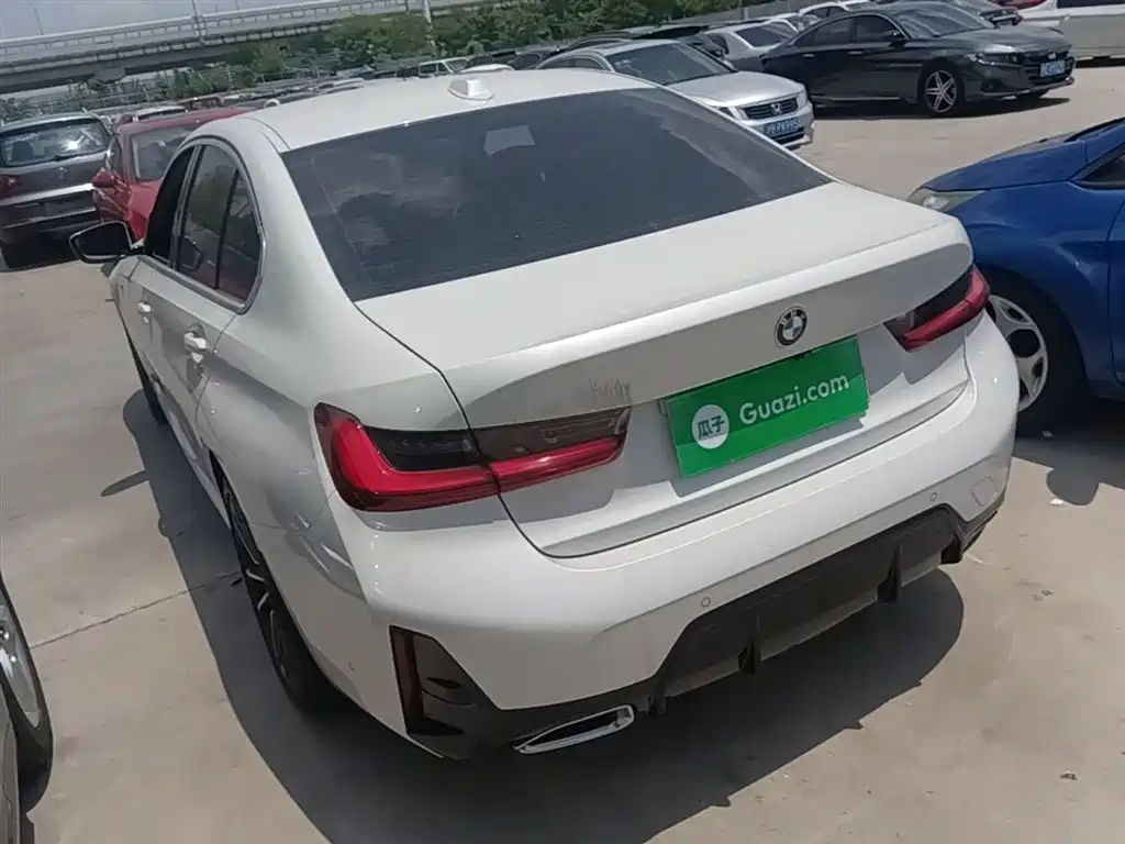 BMW 3 Series 2025 325i M Sport Package фото 5