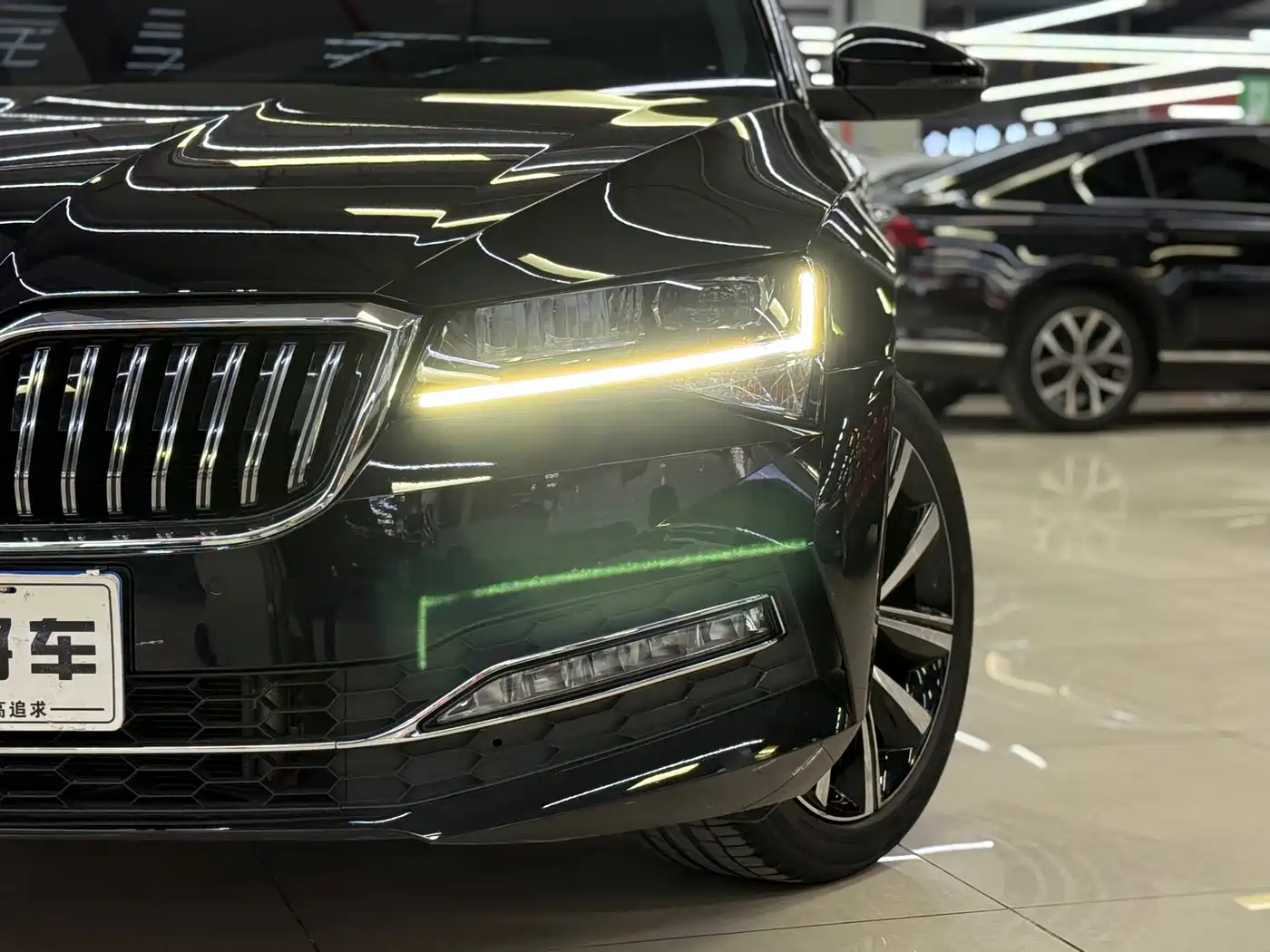 Škoda Superb 2025 Model TSI280 DSG Premium Edition фото 18