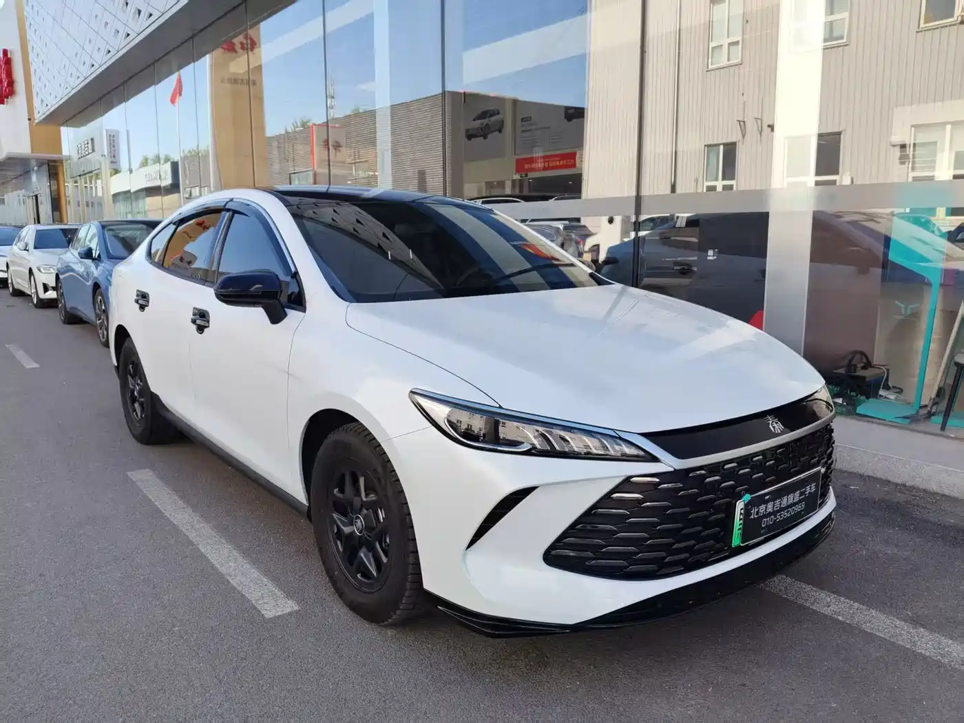 BYD Qin PLUS 2025 DM-i Smart Drive 55KM Leader фото 3