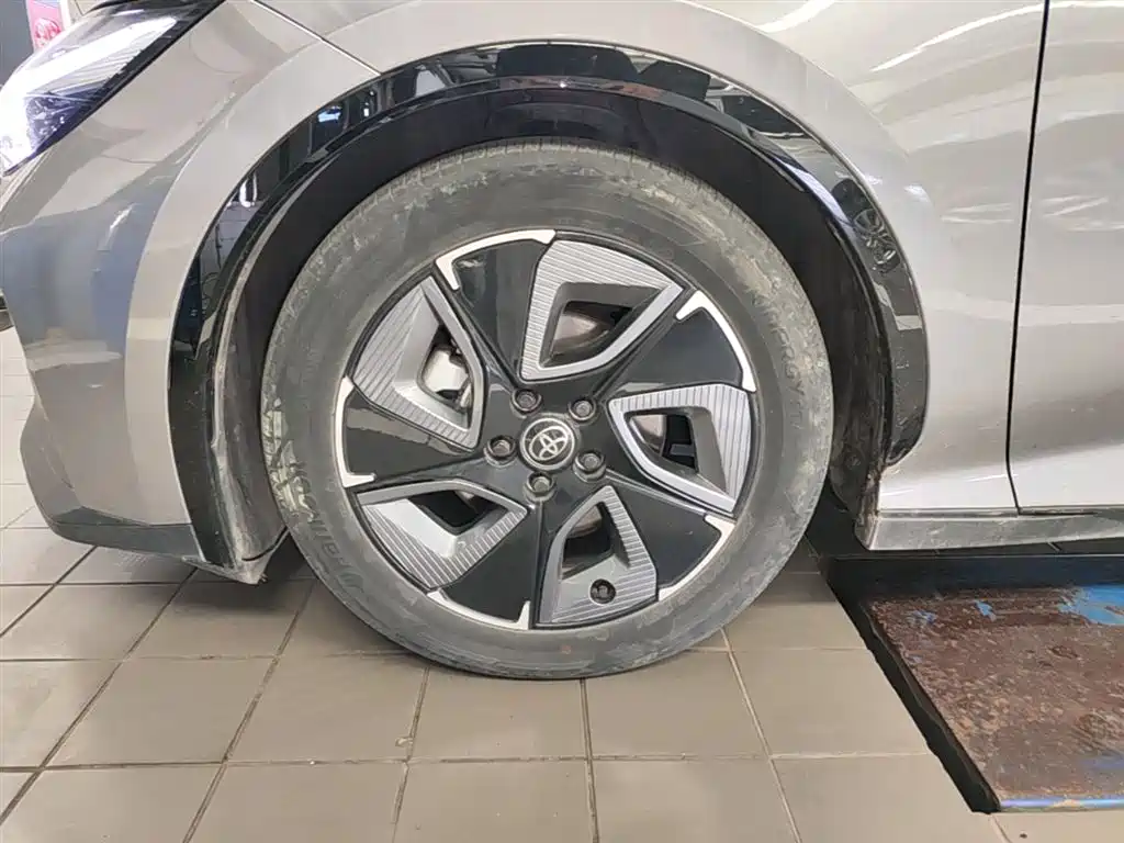 Toyota bZ3 2023 616km Long Range PRO фото 23