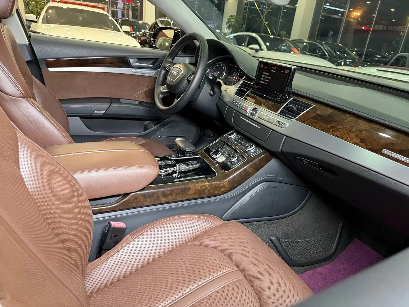 Audi A8 2014 A8L 45 TFSI quattro Luxury фото 14