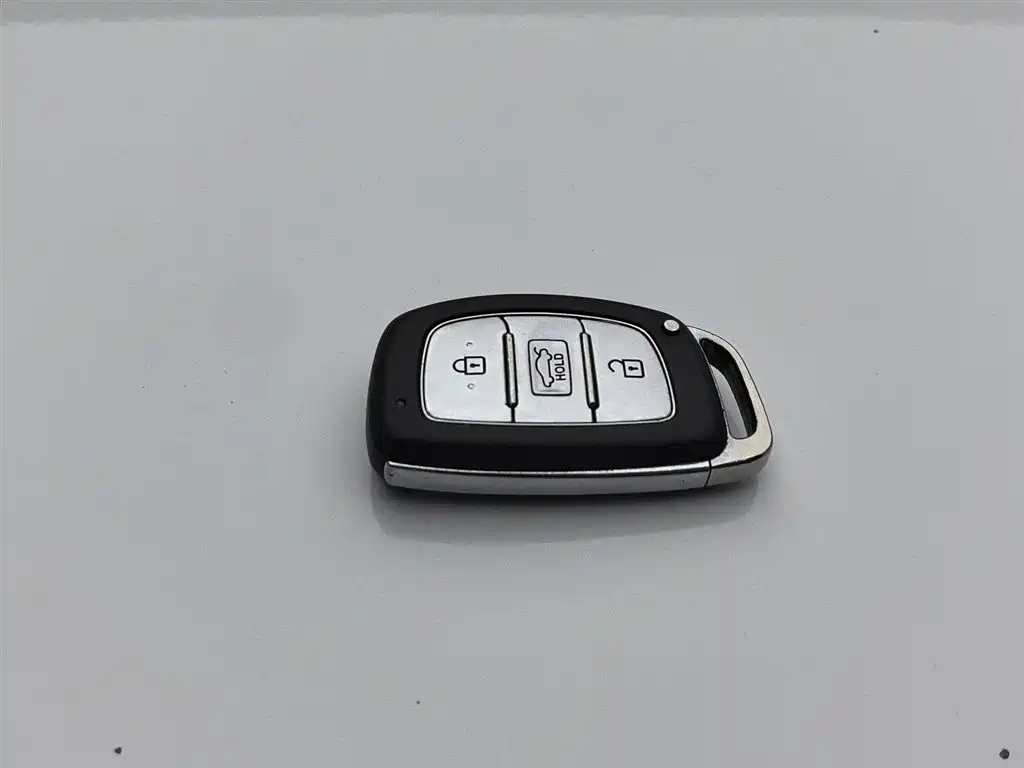 Hyundai Langdong 2016 1.6L Automatic Premium Edition фото 19