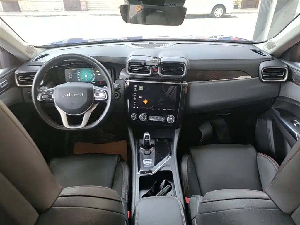 Lynk & Co 02 2018 1.5T DCT 2WD Power Pro Edition China V фото 10