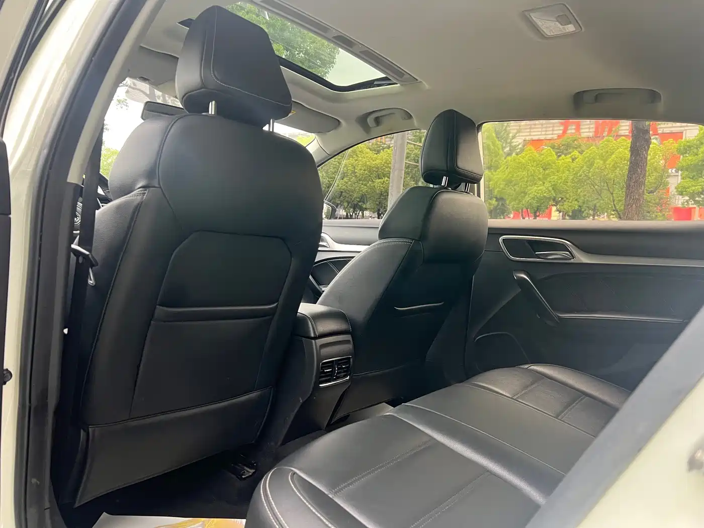 MG MG6 2018 2017 20T Automatic Luxury Smart Connect Version (China V)
