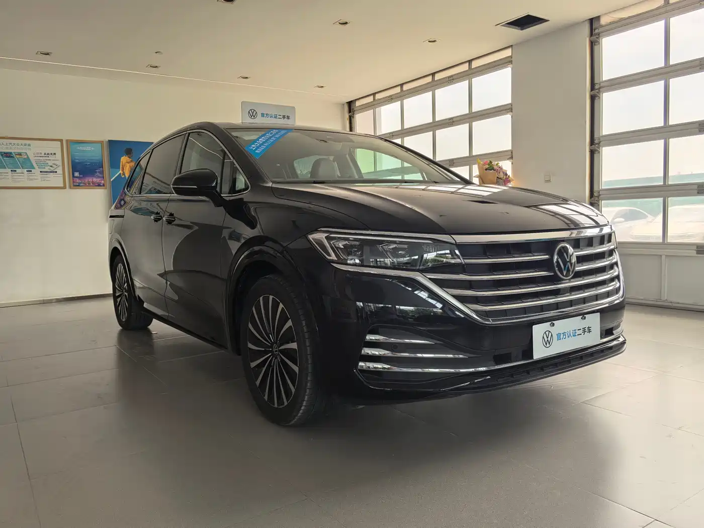 Volkswagen Viloran 2024 380TSI Executive Edition фото 3
