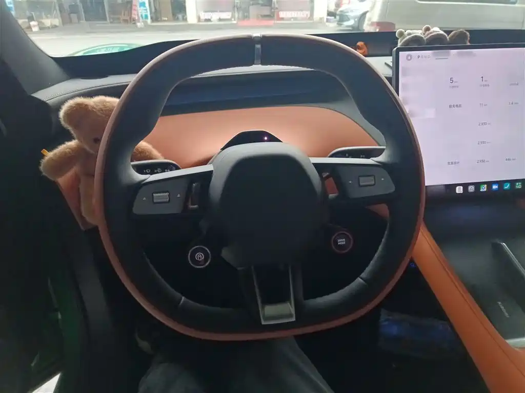 Xiaomi Auto Xiaomi YU7 2025 Extended Range RWD Edition фото 8