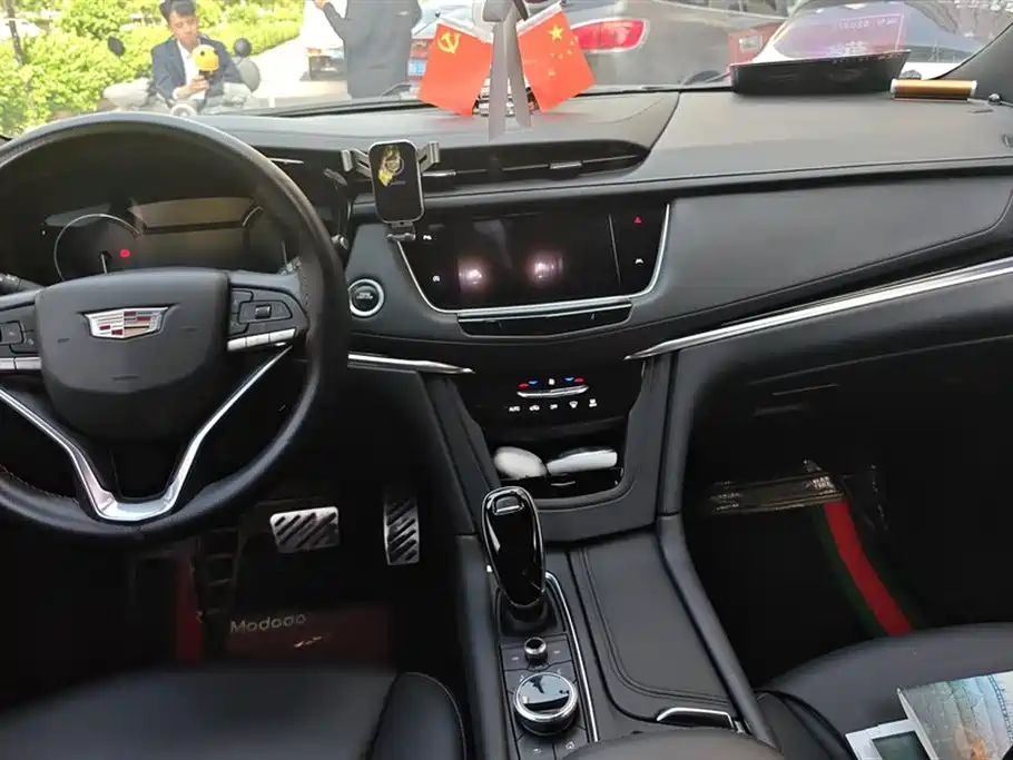 Cadillac XT6 2020 28T 6-Seater Trend Edition фото 12
