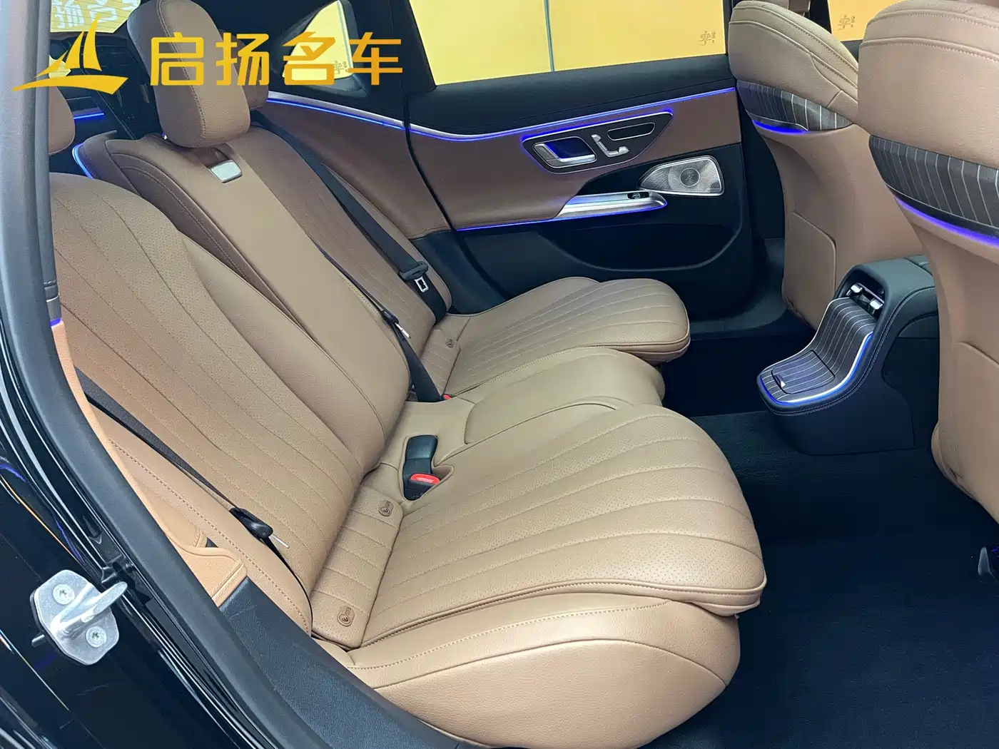 Mercedes-Benz E-Class 2025 E 300 L Luxury фото 16