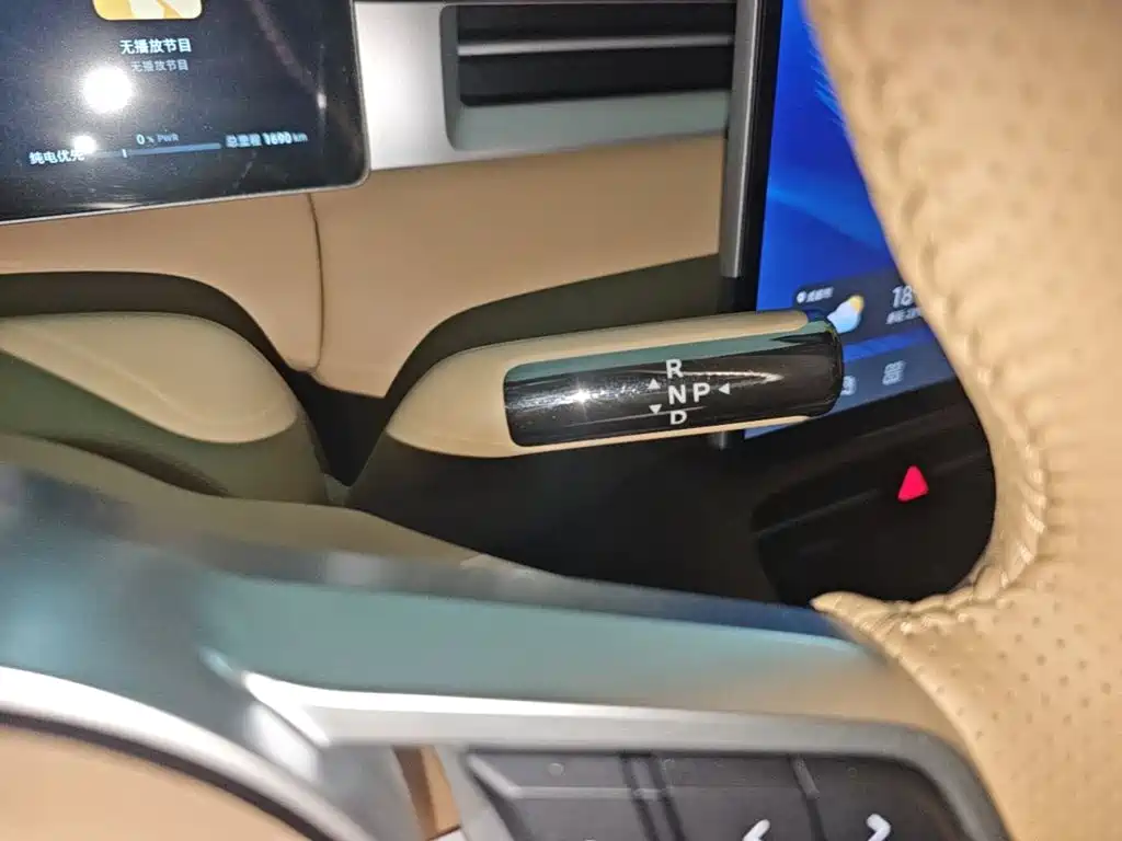 Landian E5 PLUS 2025 2026 Model 120km First Enjoy Edition Max 7-seater