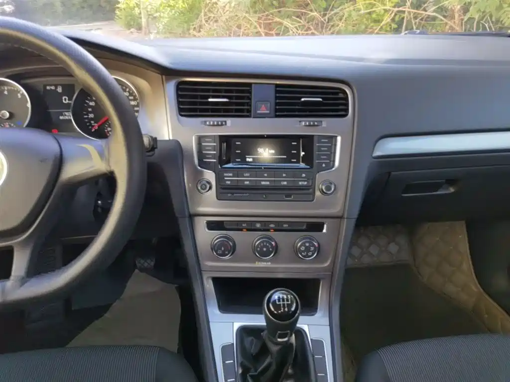 Volkswagen Golf 2016 1.6L Manual Fashion фото 13