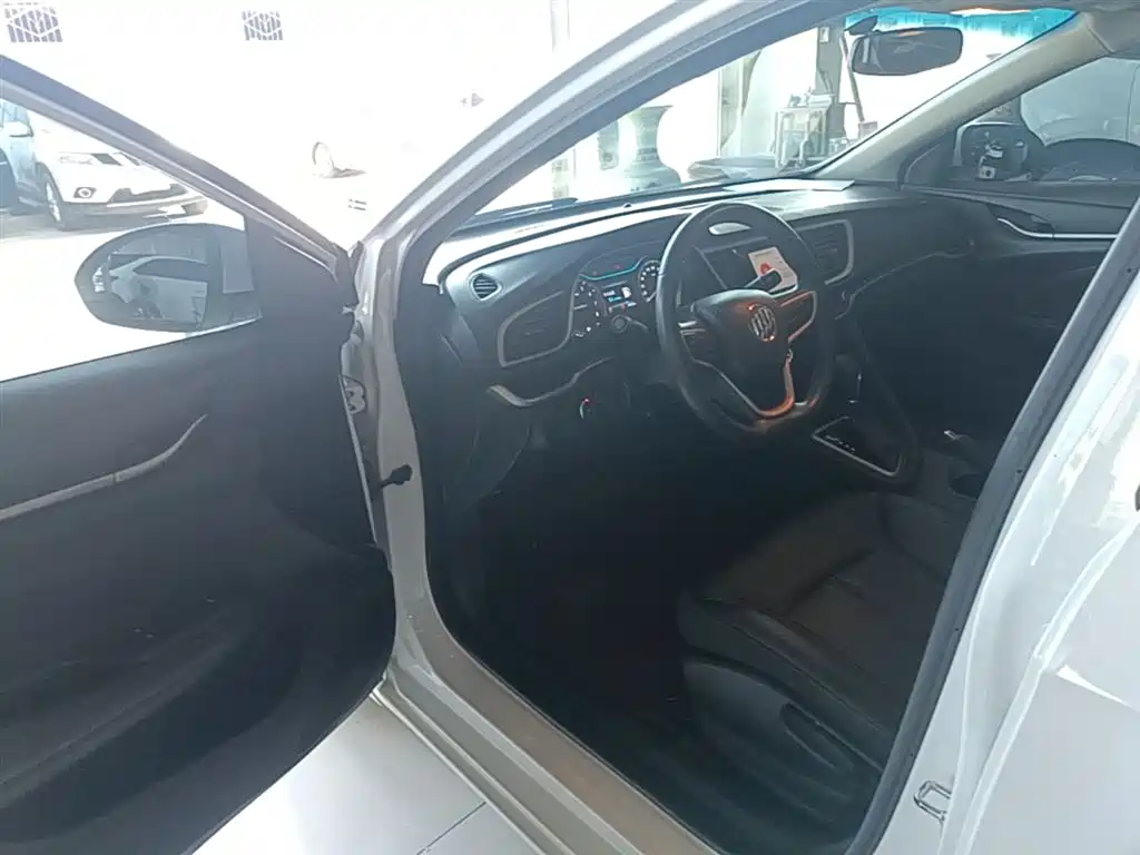 Buick Excelle 2021 Facelift 1.3T Auto Mild Hybrid Elite фото 16