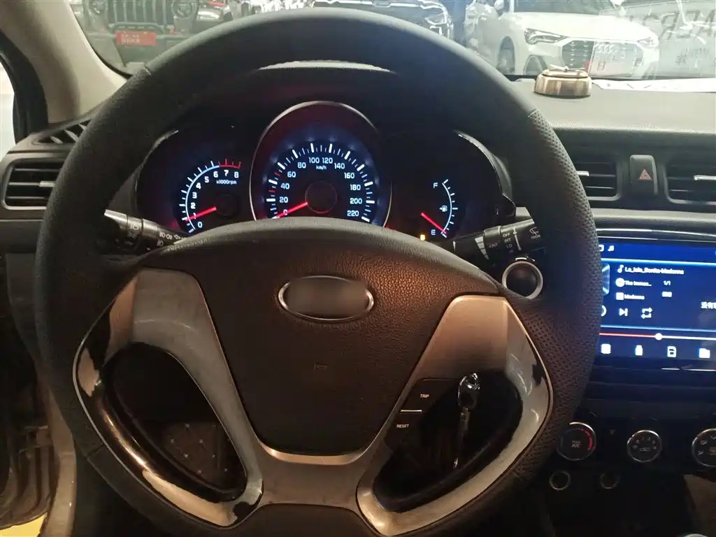 Kia K2 2015 Sedan 1.4L AT GLS фото 11