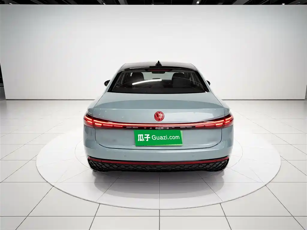 Volkswagen Passat 2025 Pro 380TSI Starlight Dragon Glory Edition фото 6