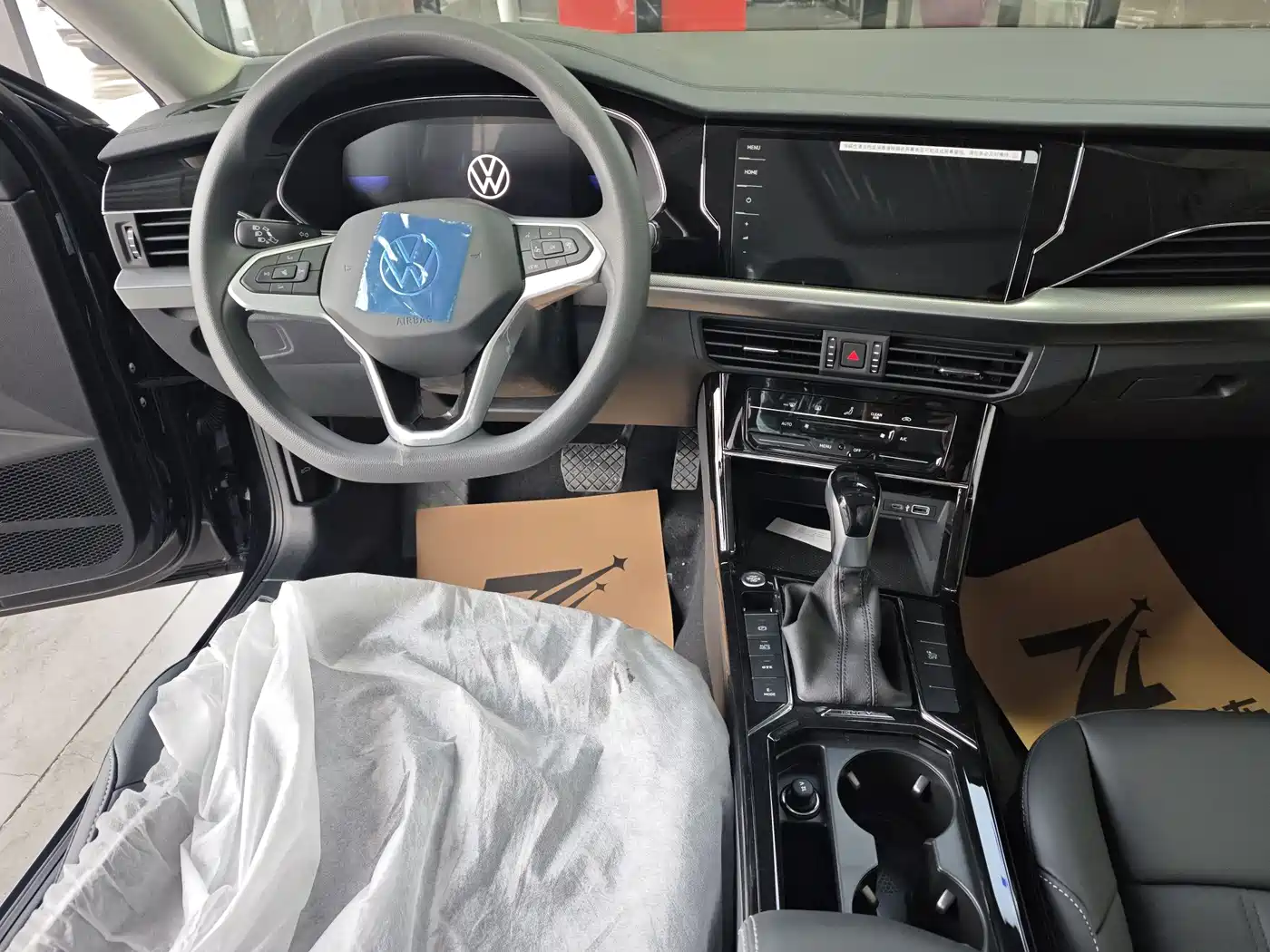 Volkswagen Passat New Energy 2025 430PHEV Hybrid Business Edition фото 7