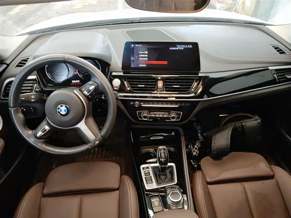BMW 1-SERIES