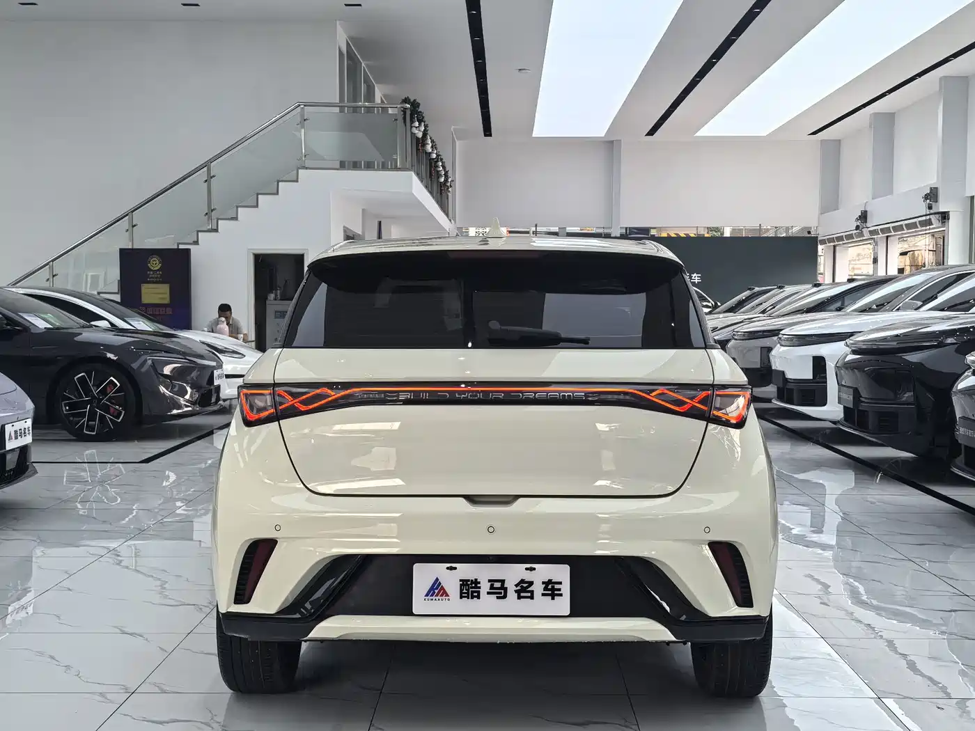 BYD Dolphin 2023 420km Fashion Edition фото 14